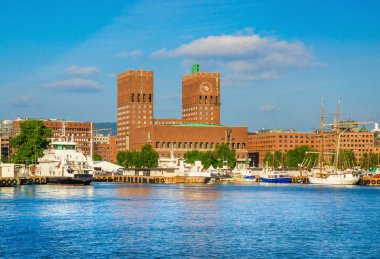 Oslo Fiyordu ve Belediye Binası, Norveç görüntüleme