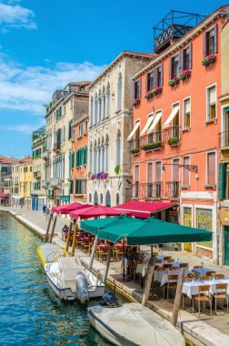 İtalyan restoranı, Venedik ile doğal kanal