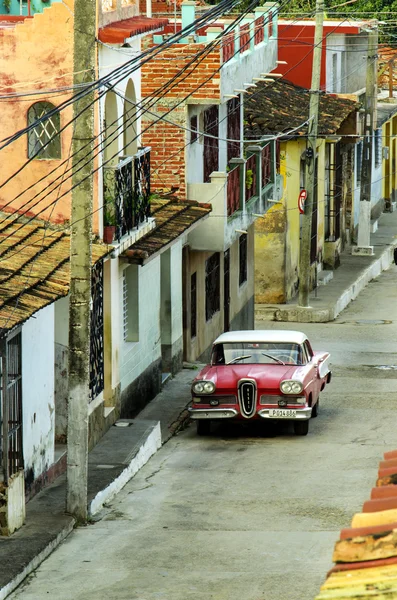 Clássico carro rosa americano — Fotografia de Stock