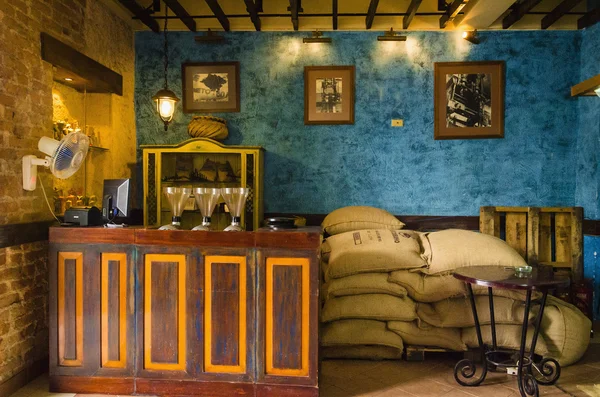 Interieur van een typische café in havana — Stockfoto