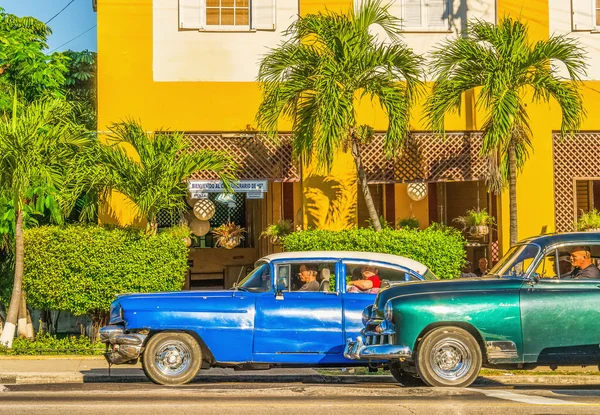 Carros americanos clássicos — Fotografia de Stock