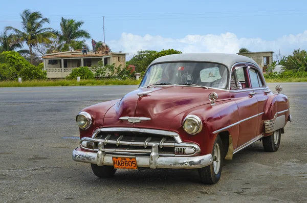 Coche en La Habana calles Imágenes de stock libres de derechos