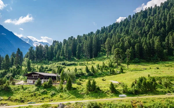 Alpská krajina údolí Zillertal, Rakousko — Stock fotografie