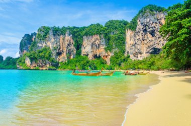 Railay Beach, mogotes, uzun kuyruk tekne Tayland