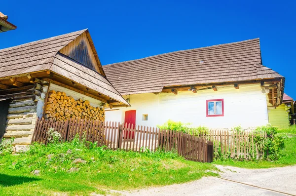 Wooden huts in typical village , Slovakia — Stockfoto