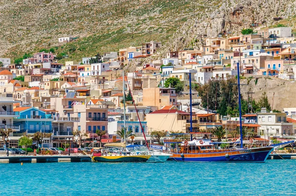 Wharf and traditional Greek boats, old wooden ship — Stock Photo, Image