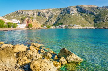 Huzurlu görünümü üzerinde rahat Yunan deniz defne, Yunanistan