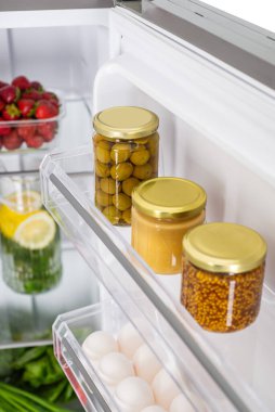 buzdolabı taze meyve ve sebze, sağlıklı gıda arka plan, organik beslenme, sağlık, diyet kavramı tam açık