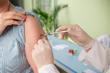 Sao Paulo, Brezilya, Mayıs 05, 2021: Bauru şehrindeki Coronavirus aşı istasyonu, So Paulo, Brezilya.