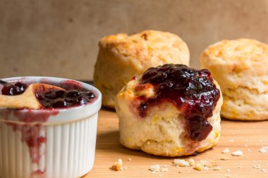 Turuncu İngilizce bisküvi