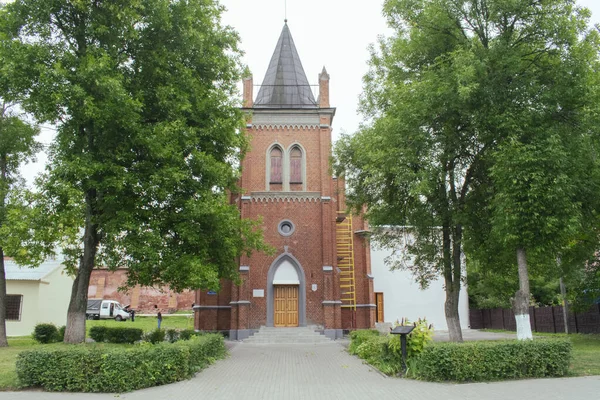 Beyaz Rusya 'da bir kilise.