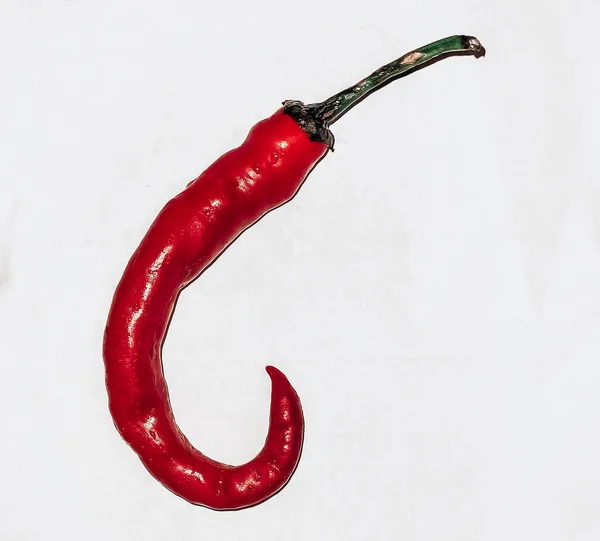 Yarım kalp şeklinde acı biber.