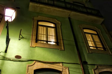 Lizbon, Portekiz 'de renkli ve görkemli eski evler