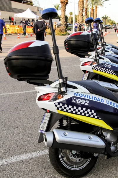 Elche Alicante Hiszpania Kwietnia 2021 Motocykle Policyjne Zaparkowane Ulicy Elche — Zdjęcie stockowe