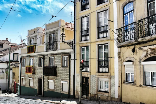 Lisbonne Portugal Juin 2018 Anciennes Maisons Colorées Rues Étroites Lisbonne — Photo