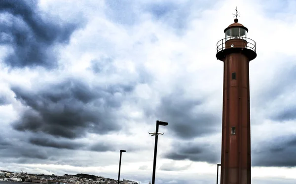 Red Lighthouse Port Cacilhas Village Lisbon Gray Cloudy Day — Stock Photo, Image