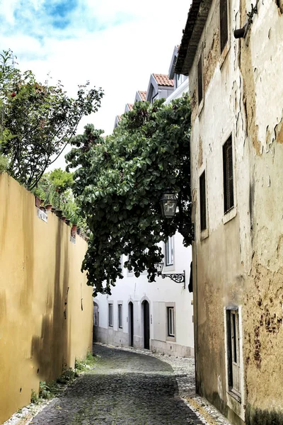 포르투갈의 리스본의 거리들 가로등 — 스톡 사진