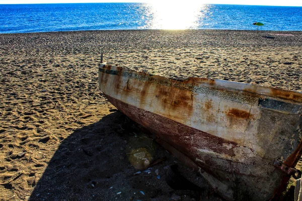 Altes Verlassenes Boot Strand Von Cabo Gata Almeria Spanien — Stockfoto