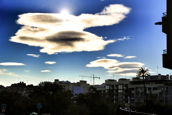 Nuvole Lenticolari Sulla Città Elche Nel Pomeriggio — Foto Stock