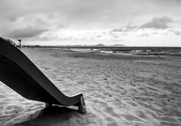 Estruturas Abstratas Baloiços Praia Espanha Preto Branco — Fotografia de Stock