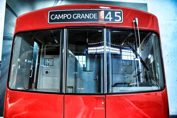 Αναπαραγωγή Της Κόκκινης Καμπίνας Του Μετρό Στη Λισαβόνα Πορτογαλία — Φωτογραφία Αρχείου