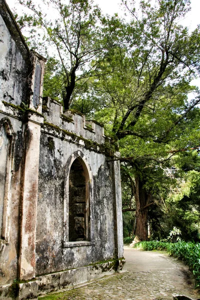 Antiche Rovine Pietra Convento Nel Bellissimo Giardino Verde Monserrate Sintra — Foto Stock