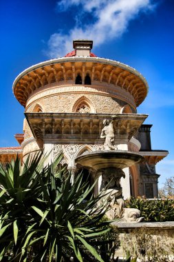 Sintra, Lizbon 'da büyük ağaçlı Yapraklı ve Yeşil Bahçeli Monserate Sarayı