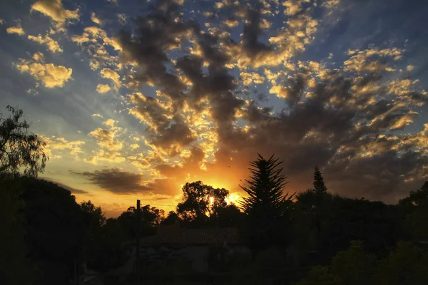 Σύννεφα Και Υπέροχος Ουρανός Στο Sunset Στο Αλικάντε Την Άνοιξη — Φωτογραφία Αρχείου