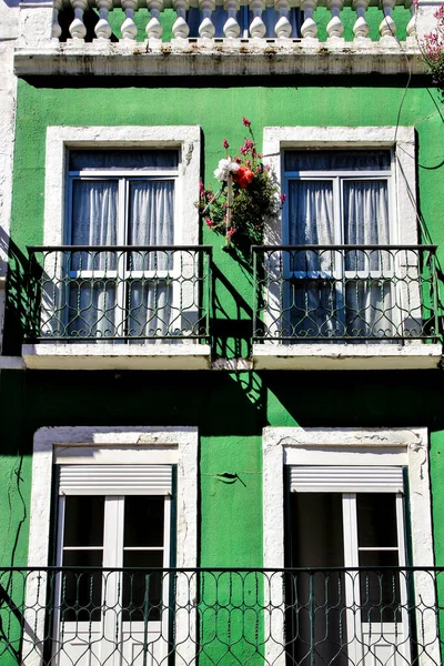 Old Colorful Houses Streets Lisbon Portugal Spring Majestic Facades Old — Stock Photo, Image