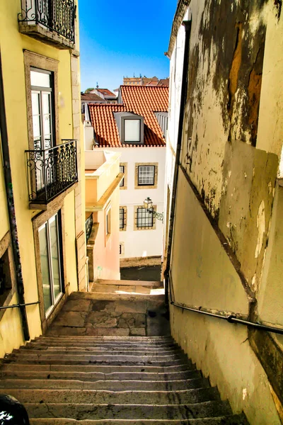 Vieilles Maisons Colorées Rues Étroites Lisbonne Portugal Printemps — Photo