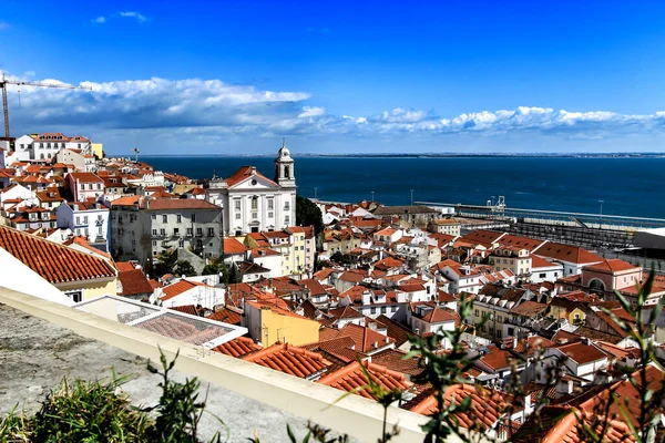 Beautiful Panoramic View Alfama Neighborhood Viewpoint Santa Lucia Lisbon Sunny — Stock Photo, Image