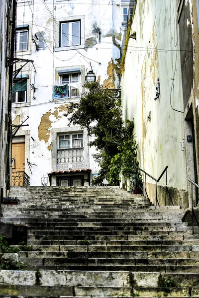 Narrow Colorful Streets Majestic Facades Windows Balconies Lisbon City Portugal — Stock Photo, Image