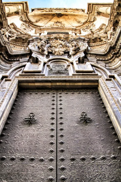 Campana Torre Detalles Piedra Tallada Puerta Entrada Fachada Principal Catedral — Foto de Stock