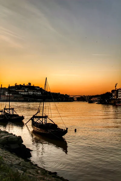 Vistas Ciudad Oporto Río Duero Con Barcos Típicos Llamados Rabelos — Foto de Stock