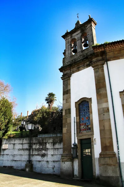 Hermosa Fachada Iglesia Nossa Senhora Carmo Iglesia Medieval Guimaraes Oporto — Foto de Stock