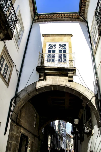 Ruas Bonitas Velhas Fachadas Pedra Vila Medieval Portuguesa Guimarães Natal — Fotografia de Stock