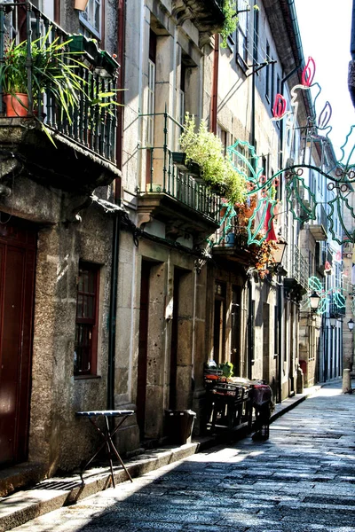 Hermosas Calles Antiguas Fachadas Piedra Del Pueblo Medieval Portugués Guimaraes — Foto de Stock