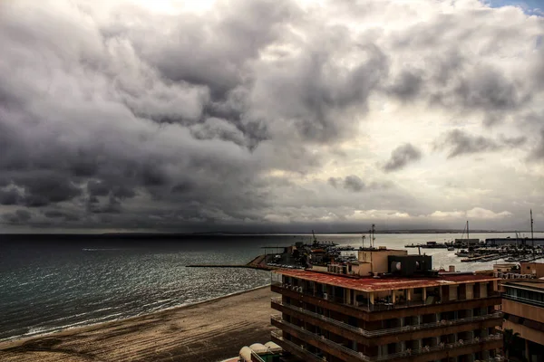 Playa Bajo Cielo Tormentoso Santa Pola Alicante España — Foto de Stock