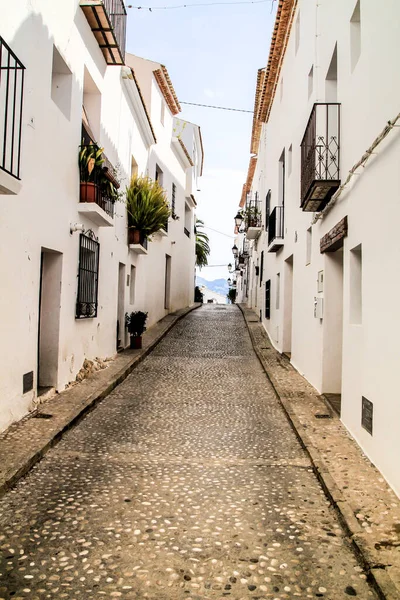 아름다운 정면들 스페인 알리칸테의 마을에 — 스톡 사진