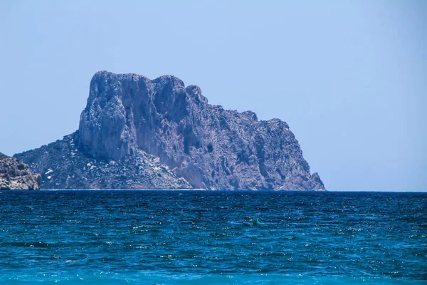 Hermosa Playa Cap Negret Roca Calpe Fondo Día Soleado Primavera — Foto de Stock