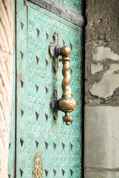 Schöner Eingang Mit Grüner Metalltür Des Rathauses Von Alicante Mit — Stockfoto