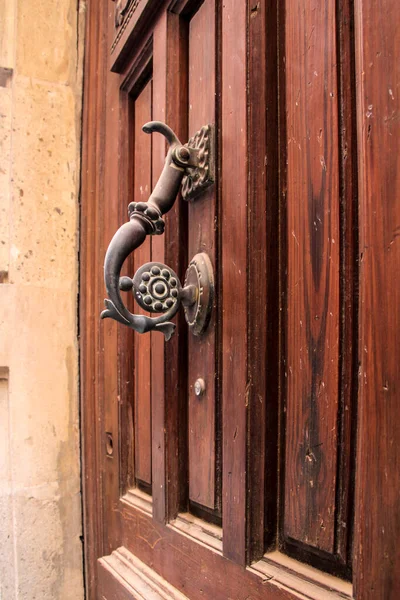 Tocador Puerta Metal Forjado Vintage Puerta Madera Marrón Alicante España — Foto de Stock