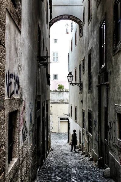 Lisboa Portugal Junho 2018 Casas Antigas Coloridas Ruas Estreitas Lisboa — Fotografia de Stock