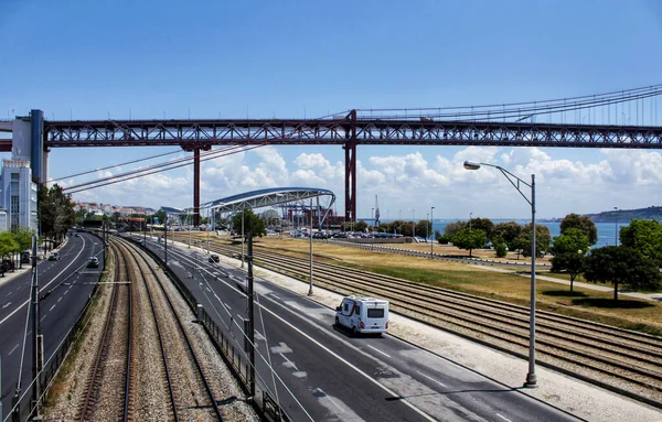 Лиссабон Португалия Мая 2018 Дорога Лиссабон Железнодорожные Пути Второй Половине — стоковое фото