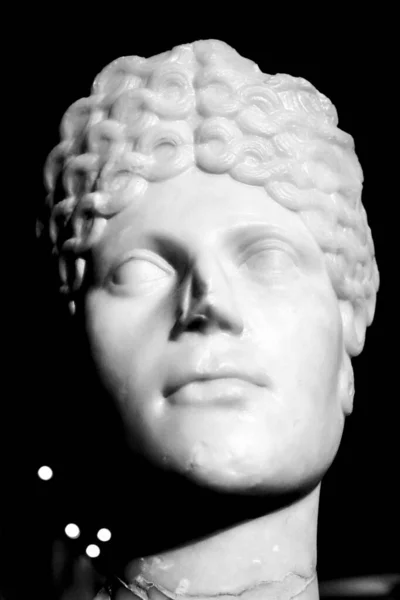 Lisboa Portugal Maio 2018 Rosto Mulher Romana Esculpida Mármore Museu — Fotografia de Stock