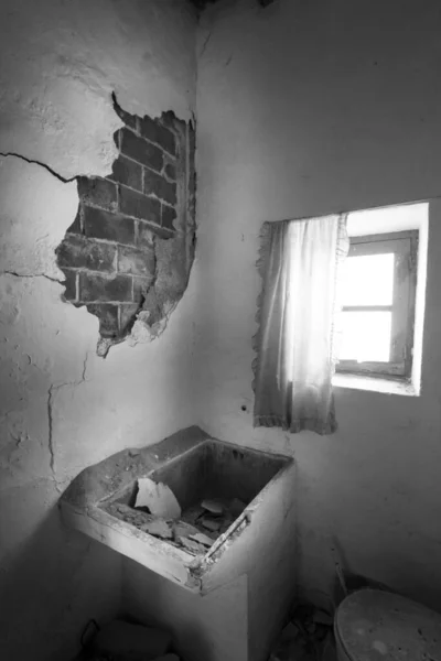 Resterna Toaletten Övergiven Byggnad Guldgruvorna Rodalquilar Byn Almería Provinsen Andalusien — Stockfoto