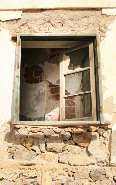 Zerbrochene Und Beschädigte Scheibe Altem Haus Spanien — Stockfoto