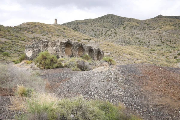 Villaricos kasabası, Endülüs, İspanya 'daki İcat Dökümhanesi' ndeki viyadük kalıntıları