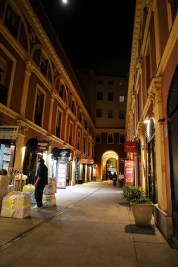 Madrid, İspanya - 7 Aralık 2025 Ticaret Geçidi ya da geceleri Geçit Murga olarak da bilinir.