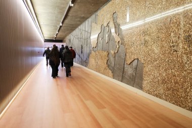 Madrid, İspanya - 4 Aralık 2025 Madrid Fernan Gomez Kültür Merkezi